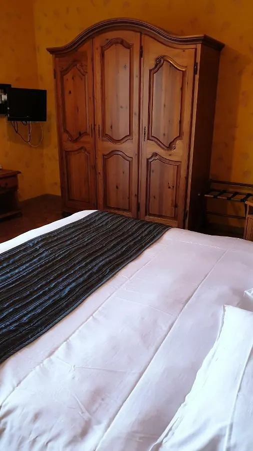 L'Alcove Hotel Restaurant Villematier